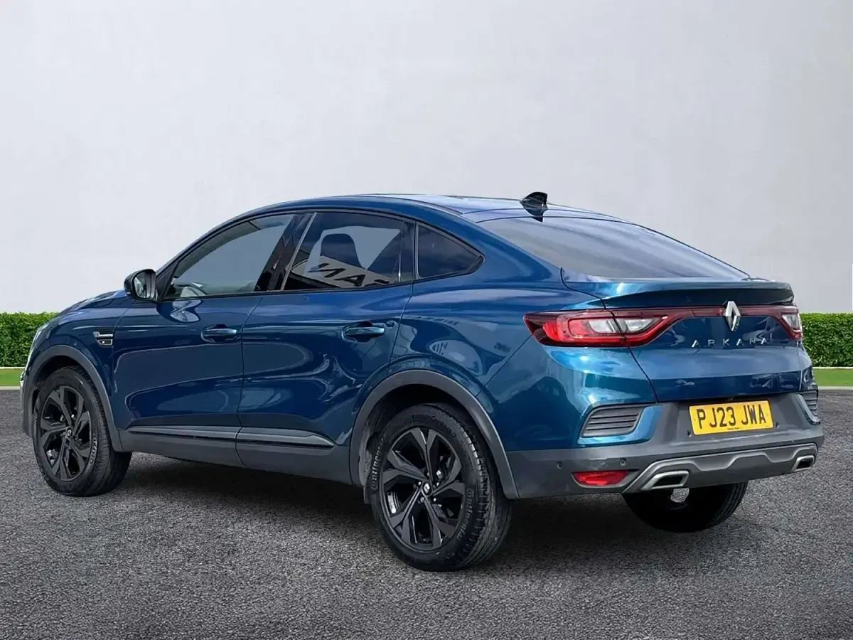 Używany Renault Arkana R.S. 140 KM (102 kW) 2023 Niebieski SUV