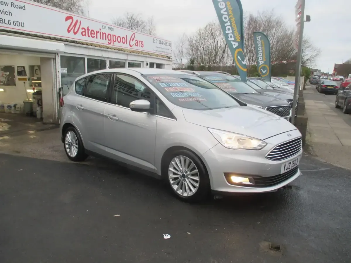 Begagnad Ford C-MAX Titanium 125 HK (91 kW) 2016 Silver Minibuss