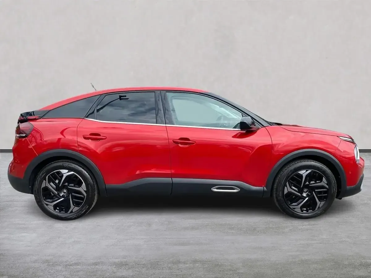 Używany Citroën C4 PureTech 130 KM (95 kW) 2021 Czerwony Hatchback