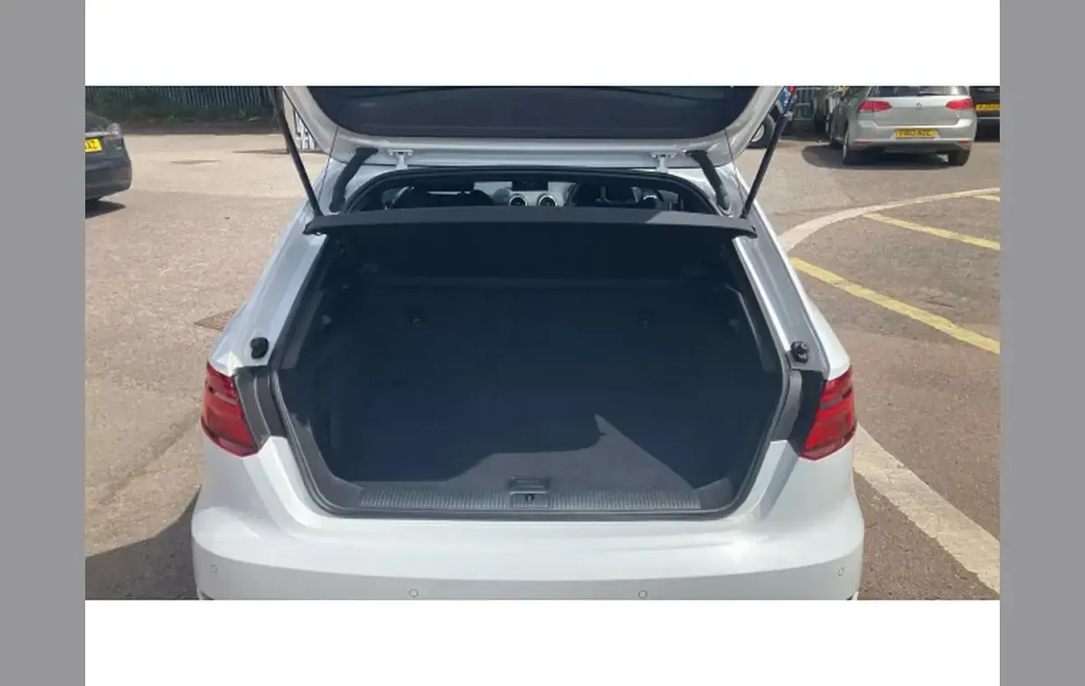 Used Audi A3 S-Line 147 HP (108 kW) 2018 White Sedan
