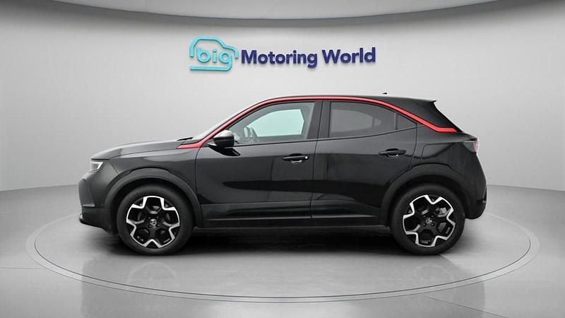 Second-hand Vauxhall Mokka SRi 130 CP (95 kW) 2022 Negru SUV
