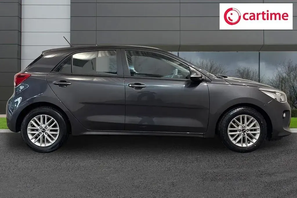 Used Kia Rio 84 HP (61 kW) 2019 Grey Hatchback