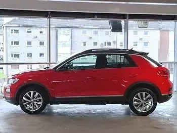 Używany VW T-Roc Design 115 KM (84 kW) 2020 Czerwony SUV