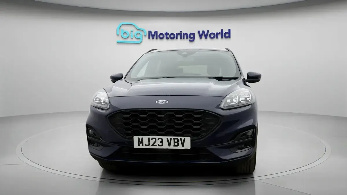 Used Ford Kuga ST-Line 225 HP (165 kW) 2023 Blue SUV