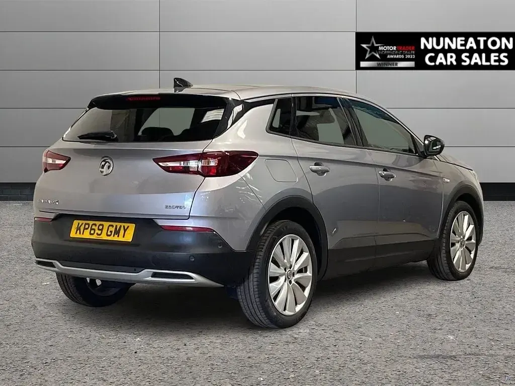 Used Vauxhall Grandland X Elite 130 HP (95 kW) 2019 Grey SUV
