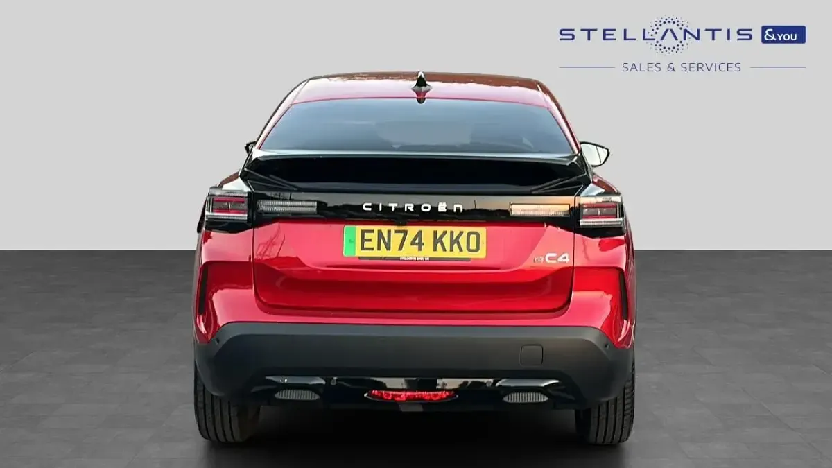 Used Citroën e-C4 113 kW (154 HP) 2025 Red Hatchback