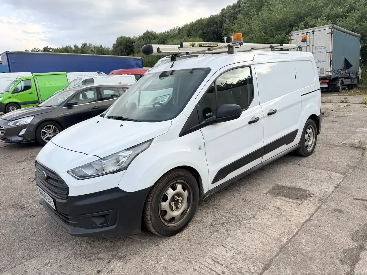 Used Ford Transit 100 HP (73 kW) 2018 White Van