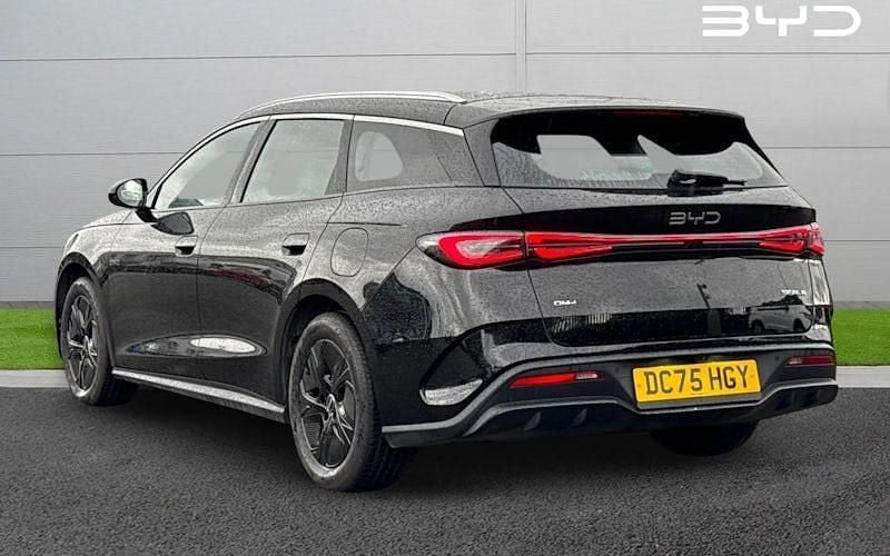 Used BYD Seal Boost 184 HP (135 kW) 2025 Black Estate