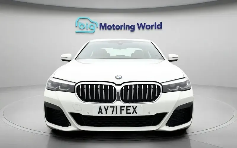 Used BMW 520 M Sport 190 HP (139 kW) 2022 White Sedan