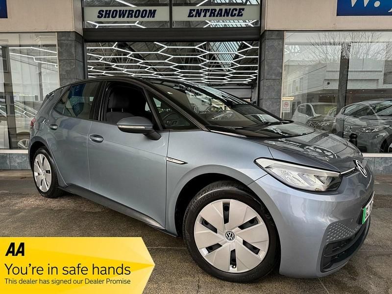 Blue Used 2020 VW ID.3 Pro Performance Hatchback | £14,990 (Fair price) - Image 1/4