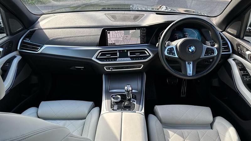 Used BMW X5 M Sport 335 HP (246 kW) 2022 Black SUV