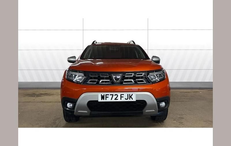 Used Dacia Duster Prestige 91 HP (66 kW) 2022 Orange SUV