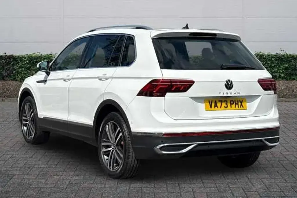 Used VW Tiguan Elegance 150 HP (110 kW) 2023 White SUV