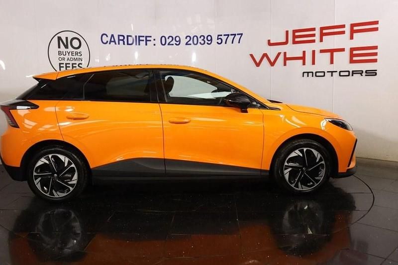 Used MG MG4 EV Trophy 2023 Orange Hatchback