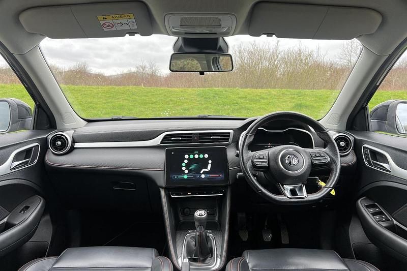 Used MG ZS Exclusive 105 HP (77 kW) 2022 Black SUV