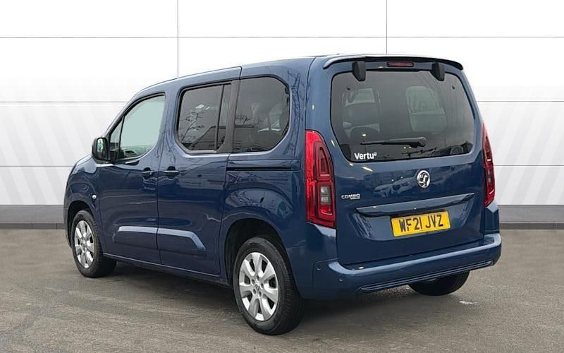 Used Vauxhall Combo 131 HP (96 kW) 2021 Estate