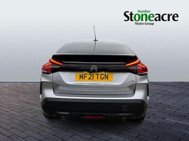 Käytetty Citroën C4 PureTech 128 HP (94 kW) 2021 Harmaa Viistoperä