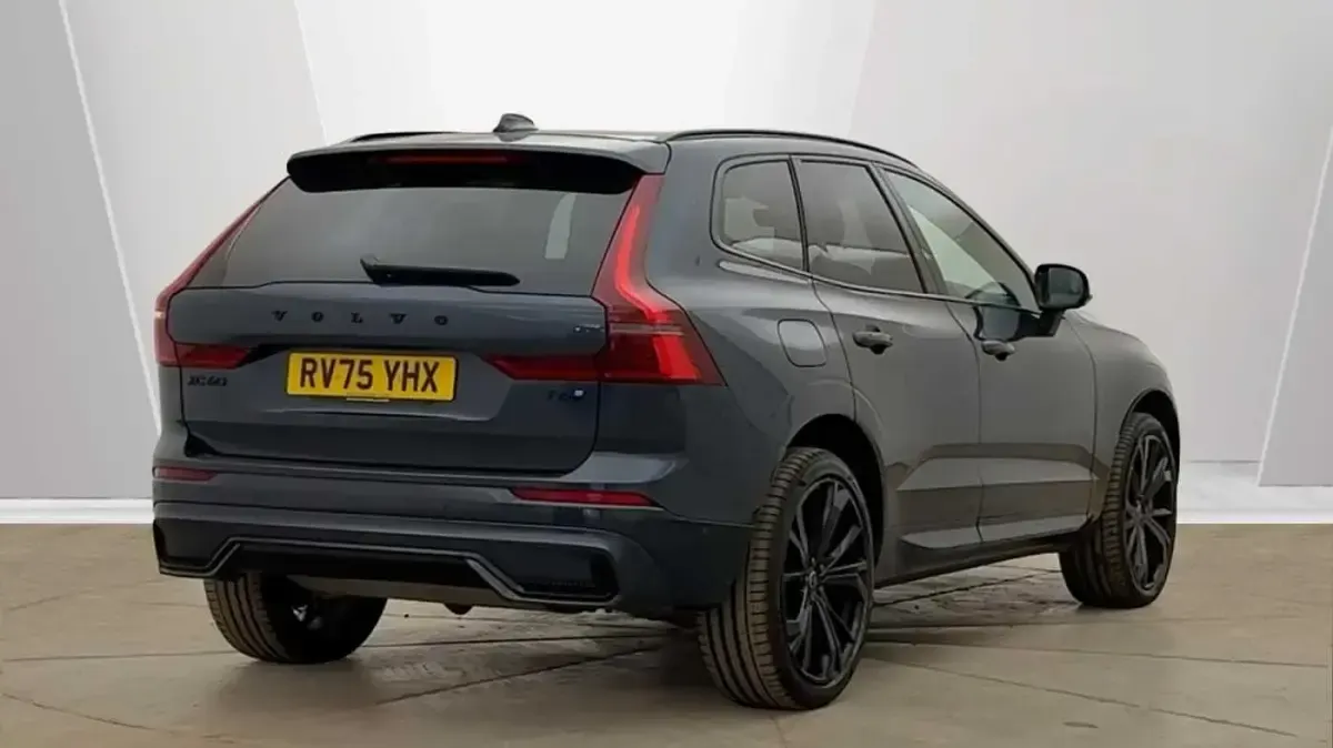 Used Volvo XC60 Plus 345 HP (253 kW) 2025 Blue SUV
