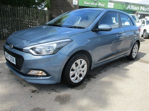 Blue Used 2017 Hyundai i20 Hatchback | £7,999 (Fair price) - Image 1/1