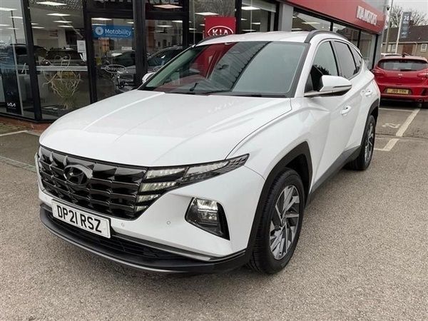 White Used 2021 Hyundai Tucson Premium SUV | £18,699 (Fair price) - Image 1/1