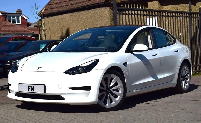 Used Tesla Model 3 Standard Range 208 kW (283 HP) 2021 White Sedan