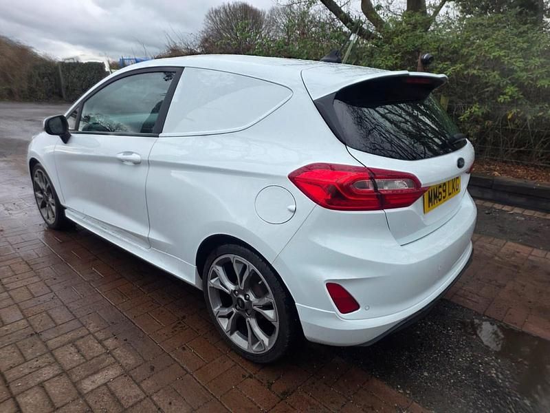 Used Ford Fiesta Sport 85 HP (62 kW) 2020 White Hatchback