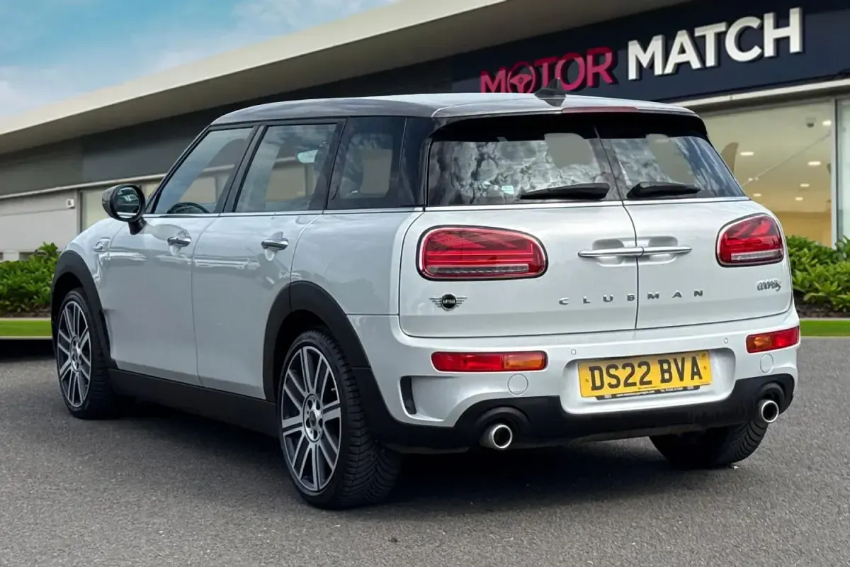 Used Mini Cooper Clubman Exclusive 2022 Silver Estate