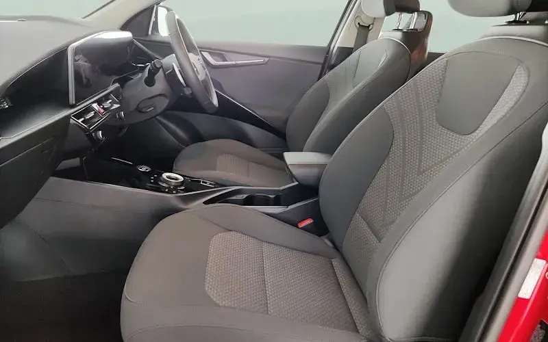 Used Kia Niro 150 kW (204 HP) 2025 SUV