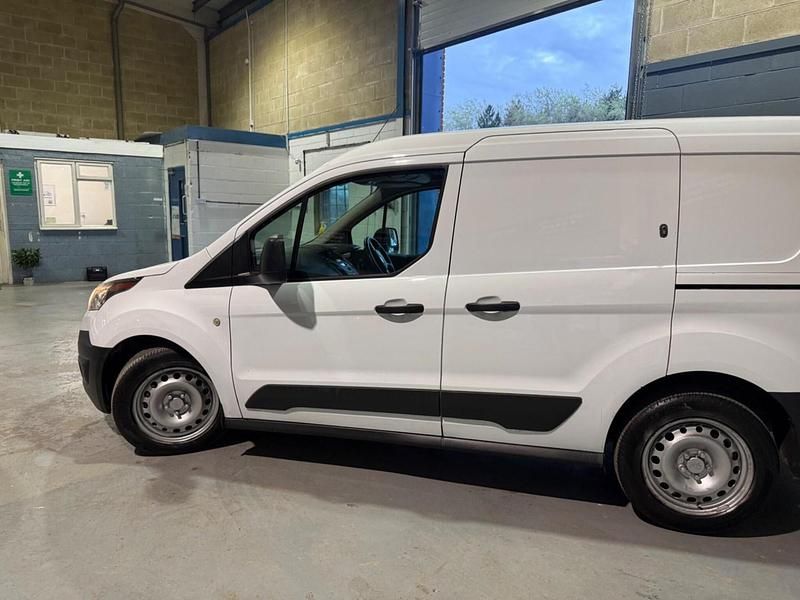 Second-hand Ford Transit Connect 75 CP (55 kW) 2017 Alb Monovolum