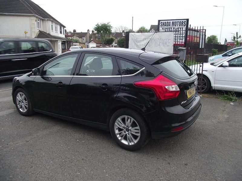 Used Ford Focus Titanium 123 HP (90 kW) 2013 Black Hatchback