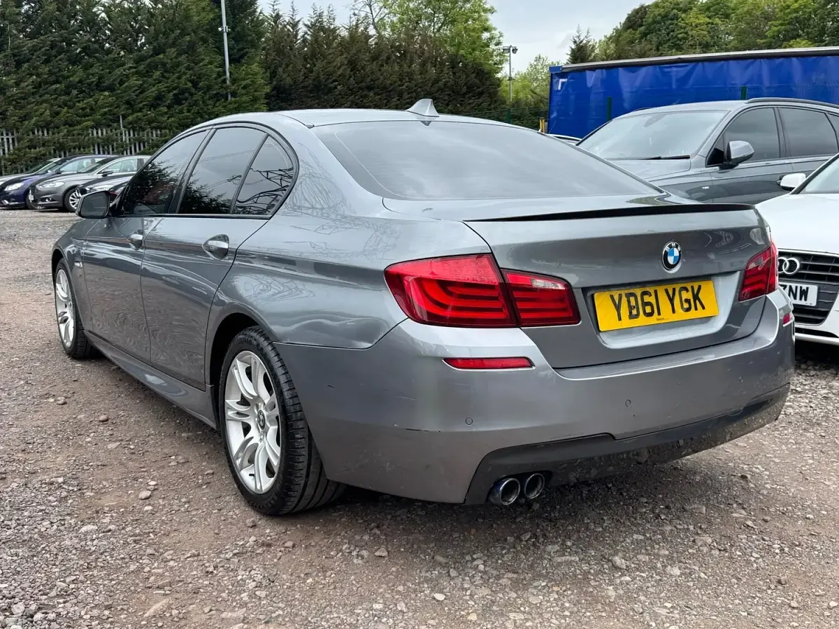 Usado BMW 520 M Sport 2011 Gris Berlina