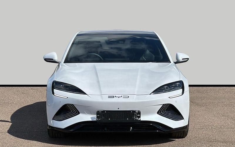New BYD Seal 389 kW (530 HP) 2026 Sedan