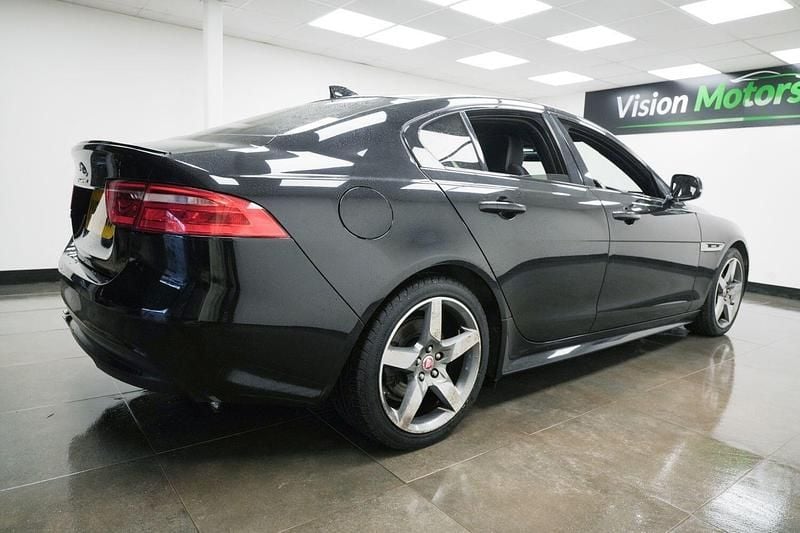 Used Jaguar XE R-Sport 180 HP (132 kW) 2017 Black Sedan