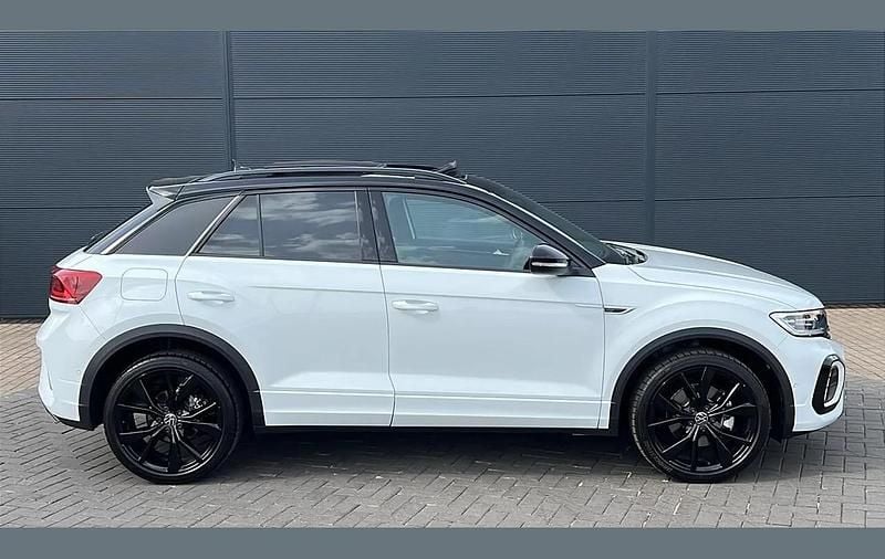 New VW T-Roc Black Edition 147 HP (108 kW) 2026 White SUV