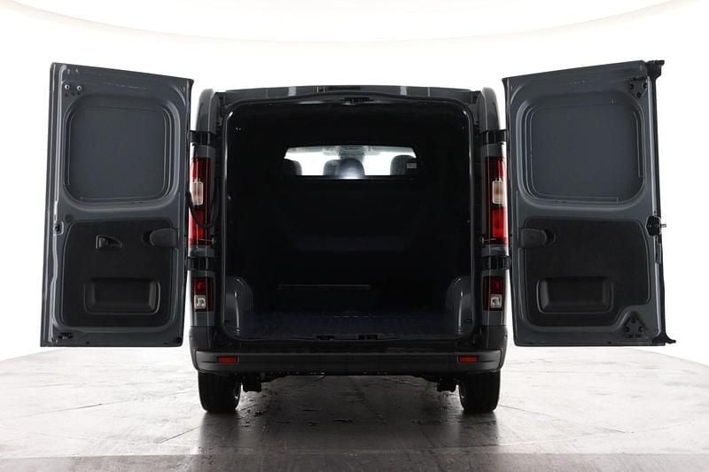 New Renault Trafic 2025 Grey MPV