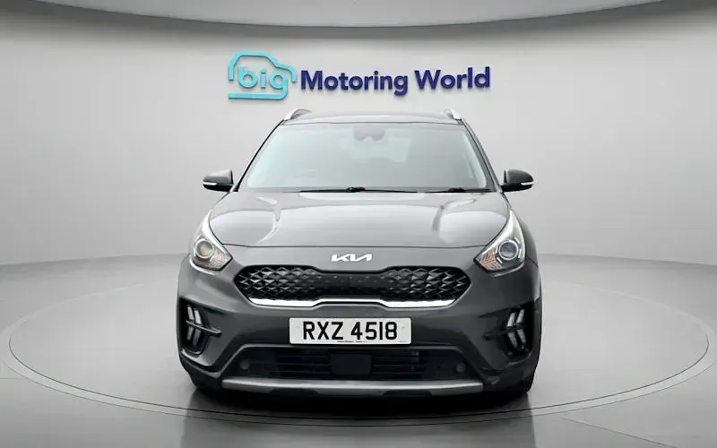 Used Kia Niro 141 HP (103 kW) 2022 Grey SUV