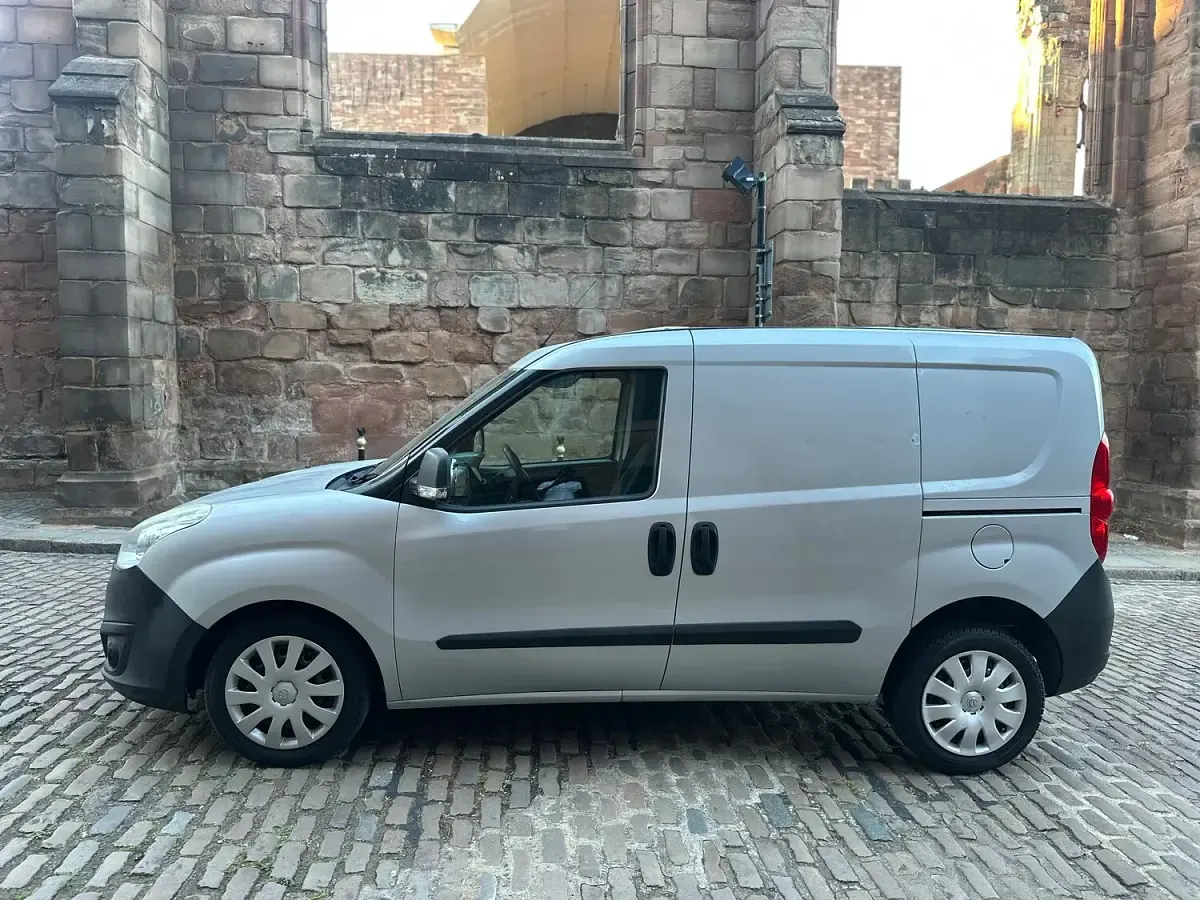 Used Vauxhall Combo S 2013 Silver MPV