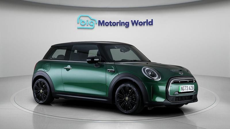 Used Mini Cooper SE Hatch 133 kW (181 HP) 2023 Hatchback