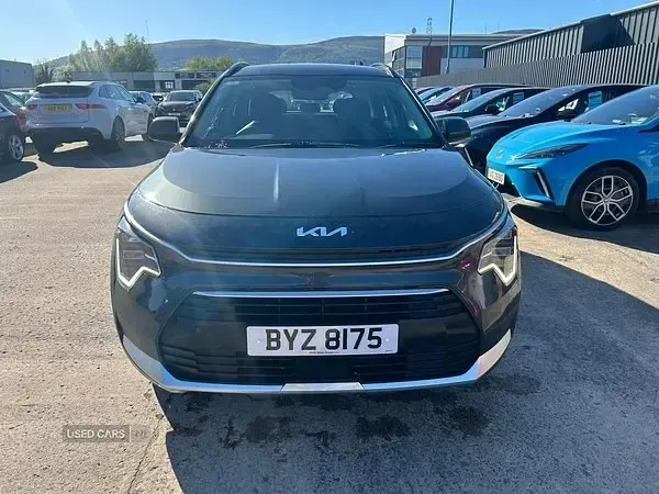 Second-hand Kia Niro 139 CP (102 kW) 2023 Gri SUV