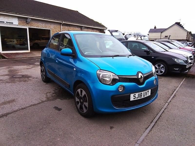 Used Renault Twingo Play 70 HP (51 kW) 2018 Blue Hatchback