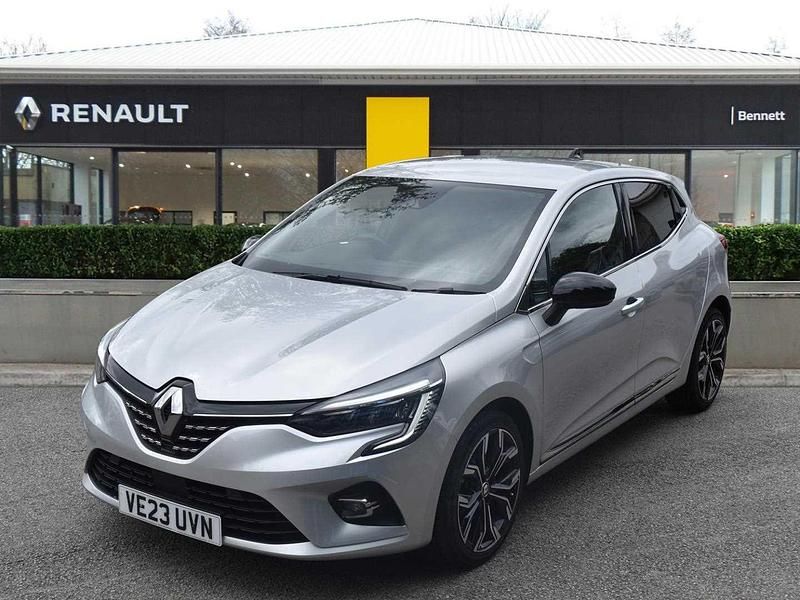 Silver Used 2023 Renault Clio V Techno Hatchback | £12,946 (Fair price) - Image 1/1