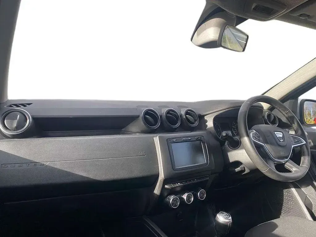 Used Dacia Duster Comfort 115 HP (84 kW) 2018 Grey SUV