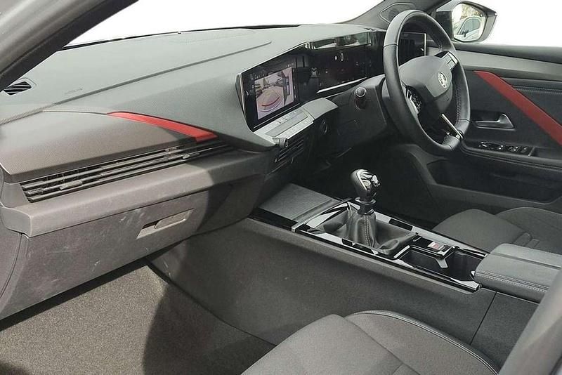 Used Vauxhall Astra GS Line 130 HP (95 kW) 2022 Grey Hatchback