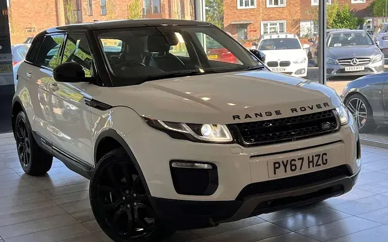 Used Land Rover Range Rover evoque SE 179 HP (131 kW) 2018 Hatchback