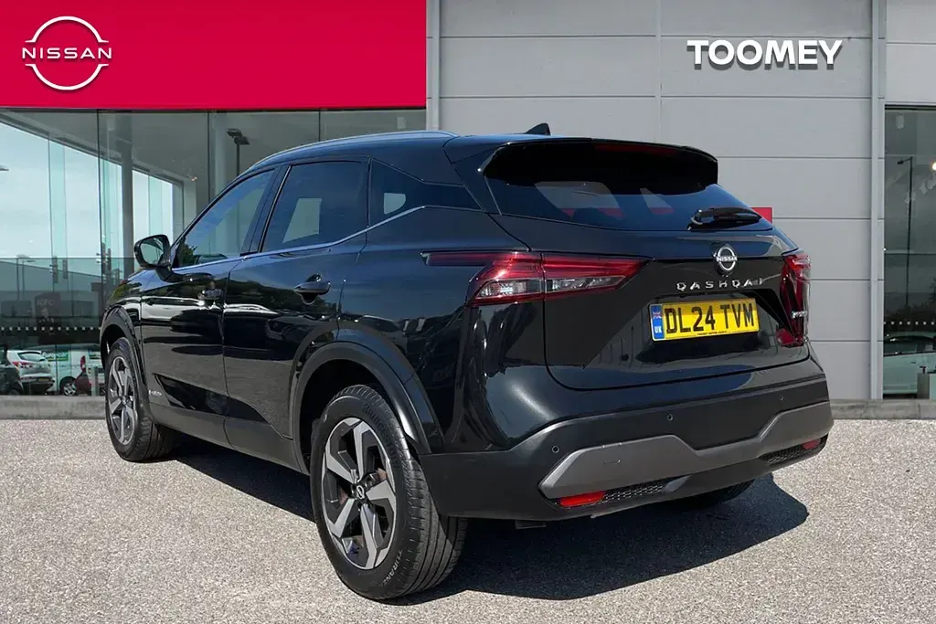 Used Nissan Qashqai N-Connecta 187 HP (137 kW) 2024 Black SUV