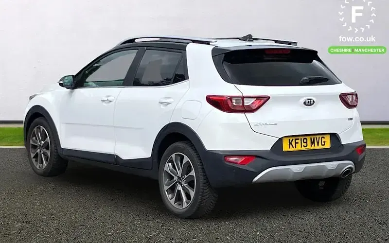Used Kia Stonic Advance 120 HP (88 kW) 2019 White SUV