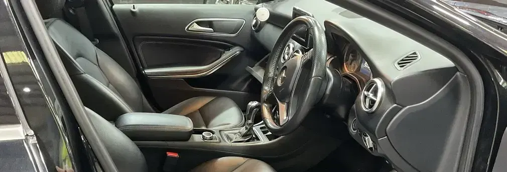 Used Mercedes A180 Sport Edition 109 HP (80 kW) 2015 Obsidian black Hatchback