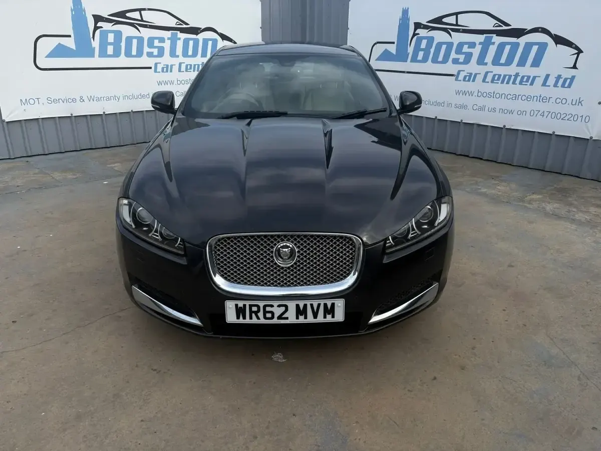 Used Jaguar XF Luxury 200 HP (147 kW) 2012 Grey Sedan