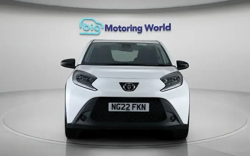 Usado Toyota Aygo X PURE 72 HP (52 kW) 2025 SUV