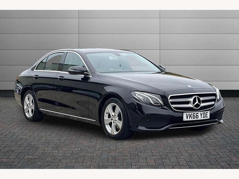 Black Used 2016 Mercedes E220 SE Sedan | £11,590 (Fair price) - Image 1/2